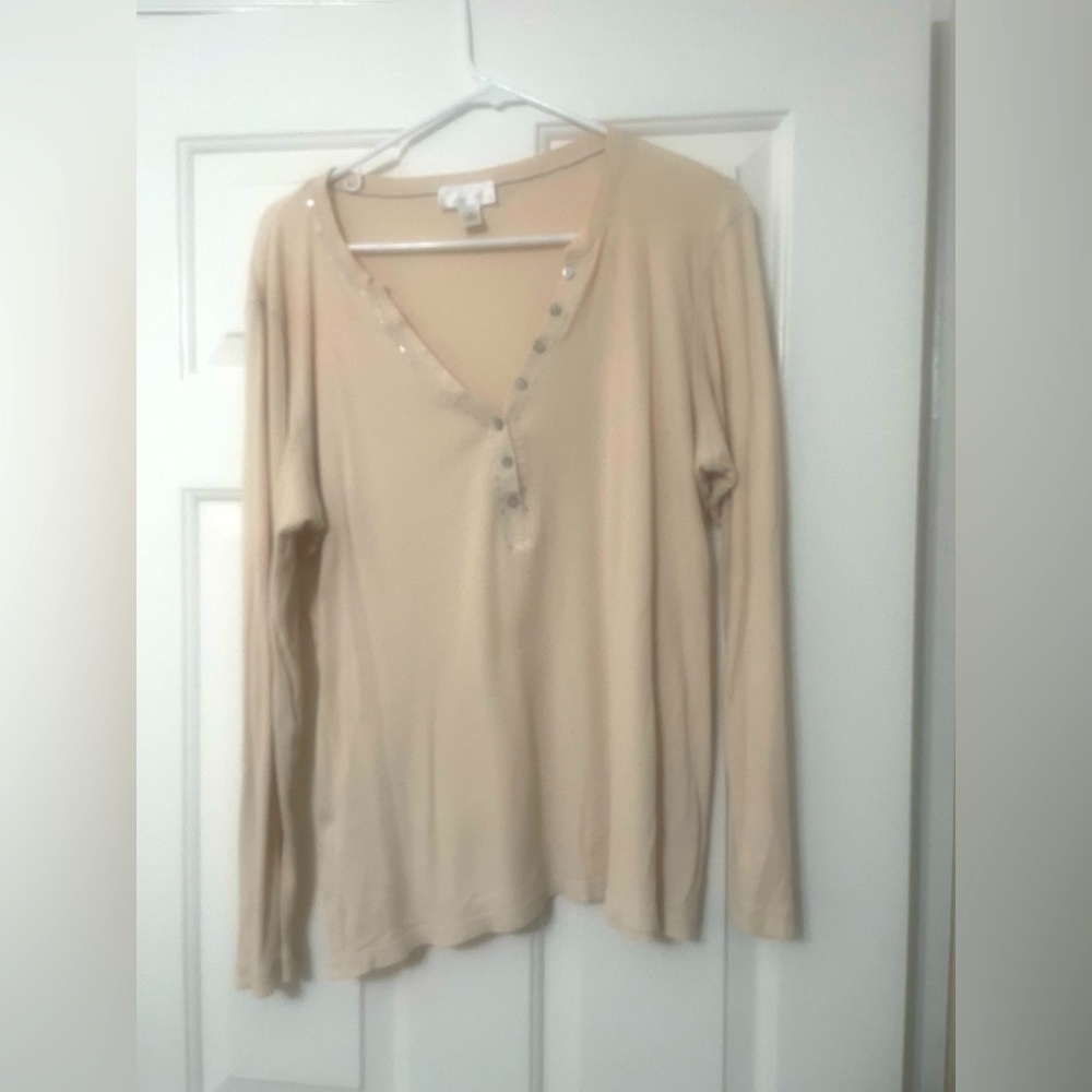 Long sleeve/short sleeve/skirt grunge aesthetic set. Light weight, and durable.